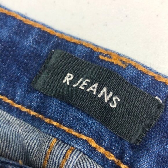 LIKE NEW R JEANS HIGH-RISE SHORTS W33 - Picture 2 of 9